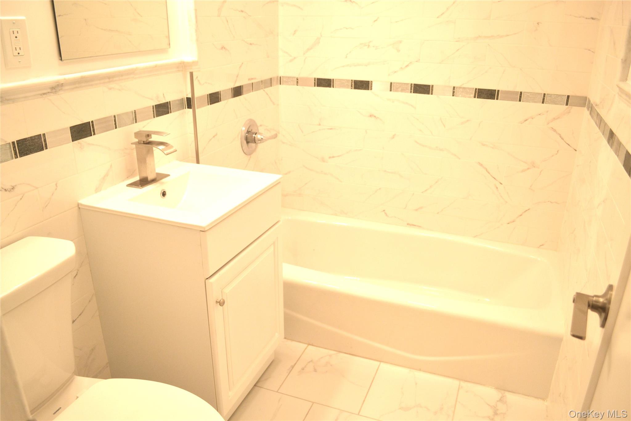 632 Warburton Avenue # 3M, Yonkers, NY 10701