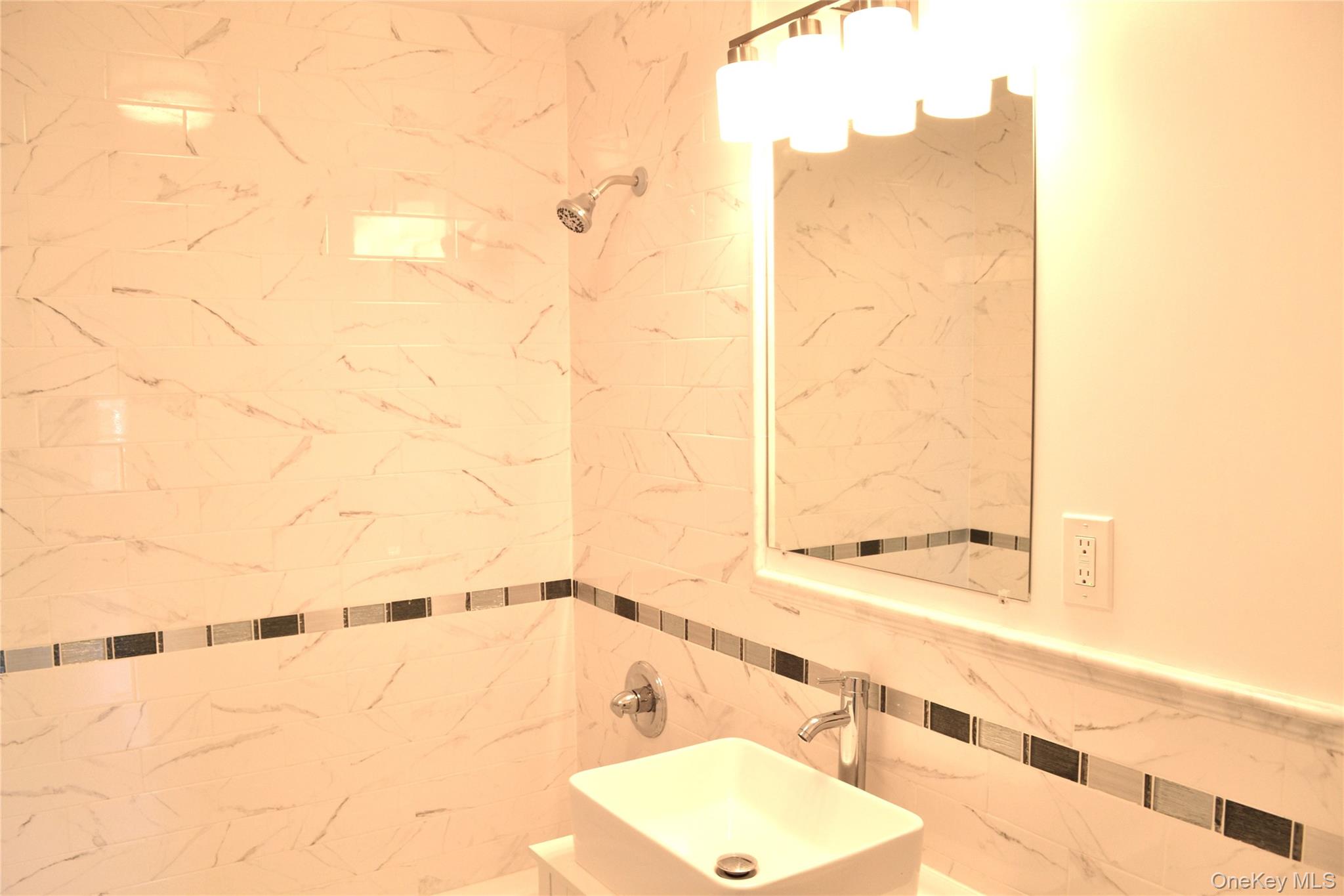 632 Warburton Avenue # 3M, Yonkers, NY 10701