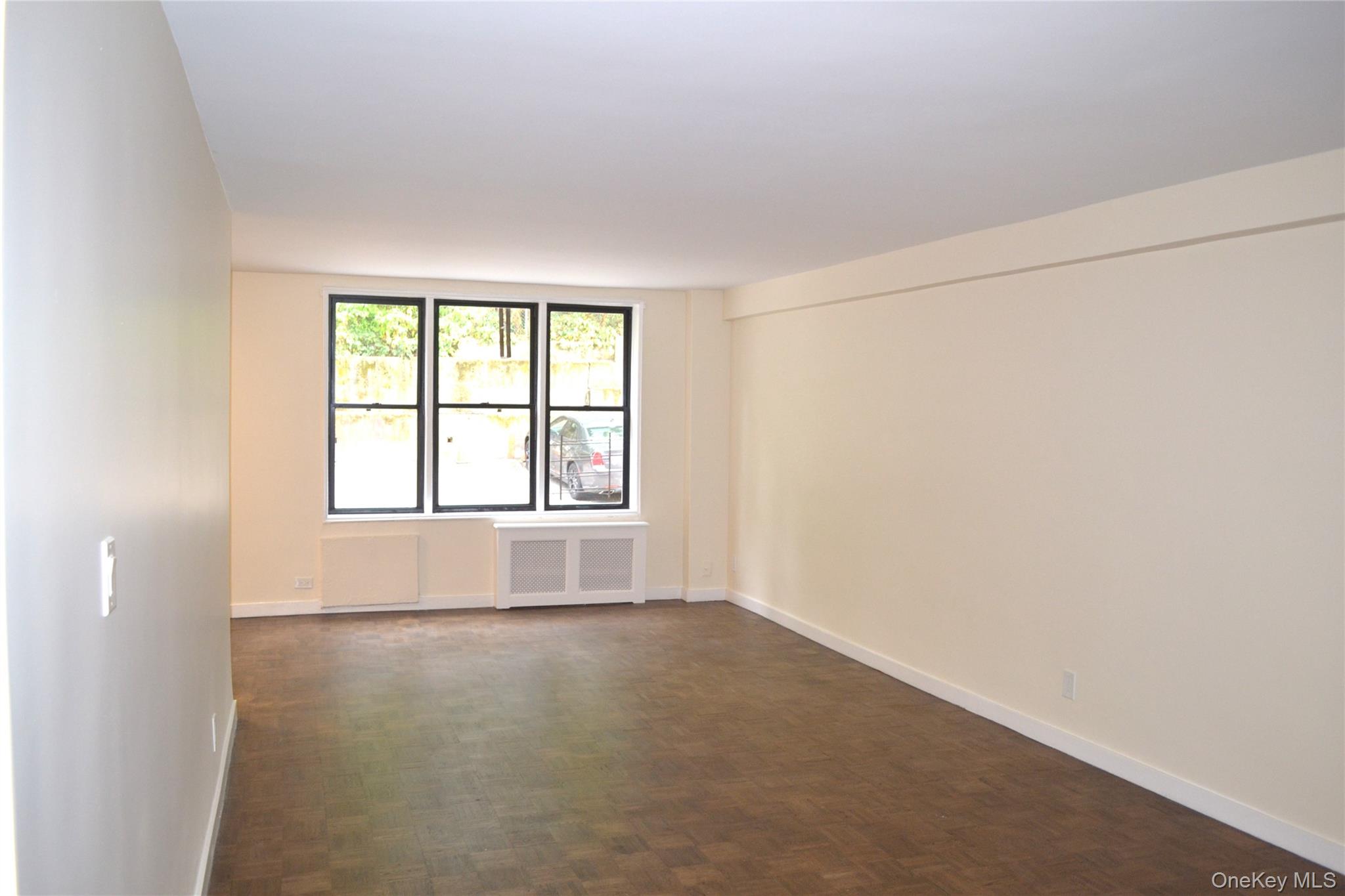 632 Warburton Avenue # 3M, Yonkers, NY 10701