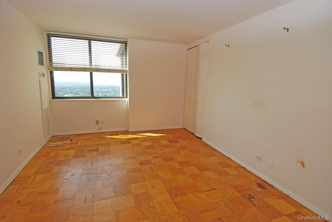 27110 Grand Central Parkway # 28H, Floral Park, NY 11005