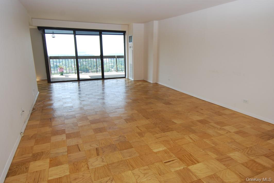 27110 Grand Central Parkway # 28H, Floral Park, NY 11005