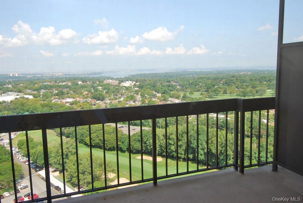 27110 Grand Central Parkway # 28H, Floral Park, NY 11005