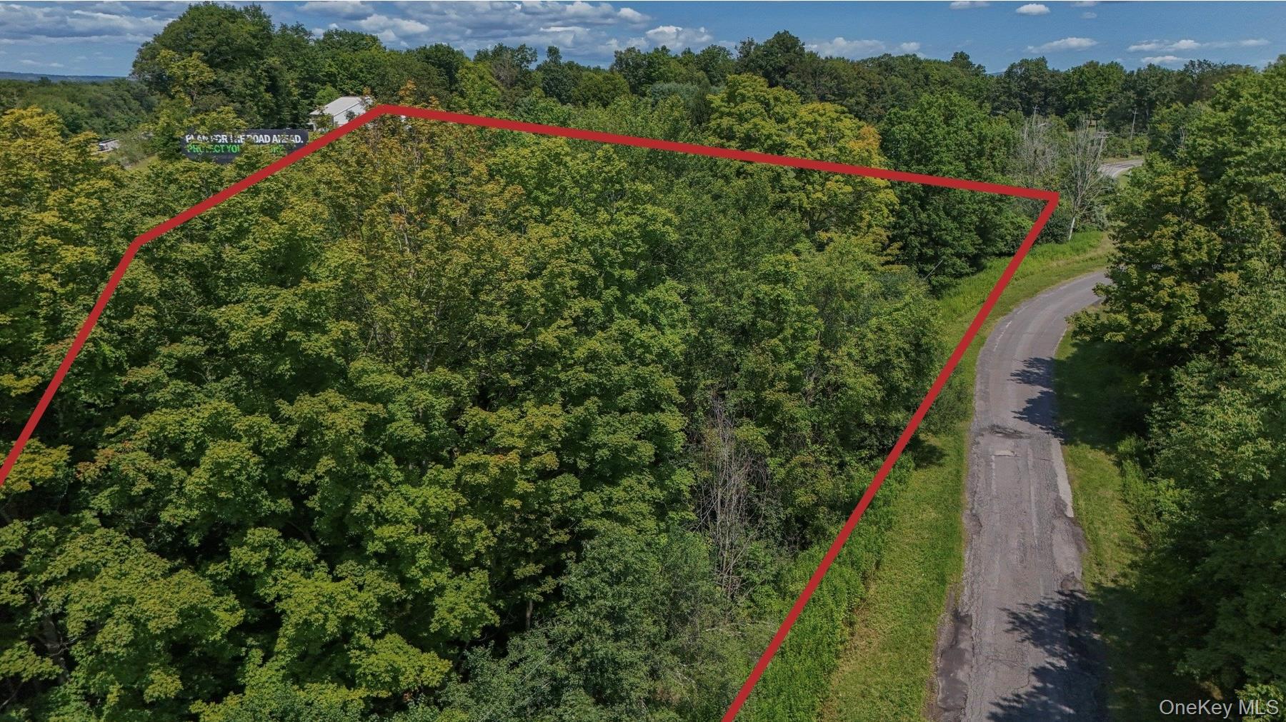 211 Midland Lake Road, Middletown, NY 10941