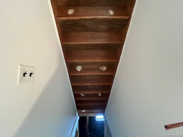 8 Dunes Lane # B, Port Washington, NY 11050