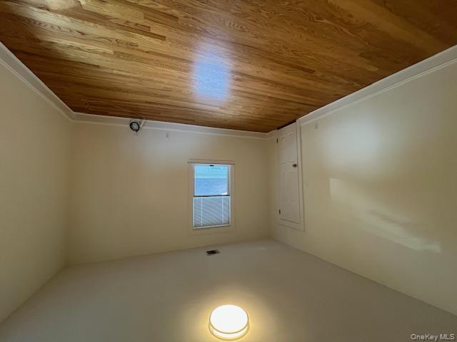 8 Dunes Lane # B, Port Washington, NY 11050