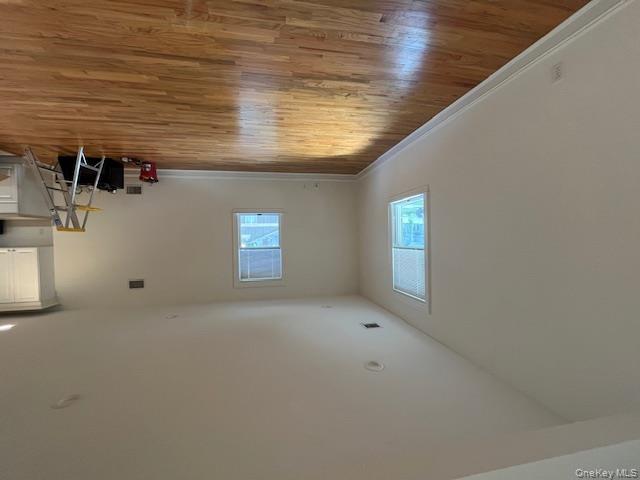 8 Dunes Lane # B, Port Washington, NY 11050