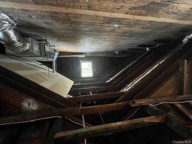 8 Dunes Lane # B, Port Washington, NY 11050