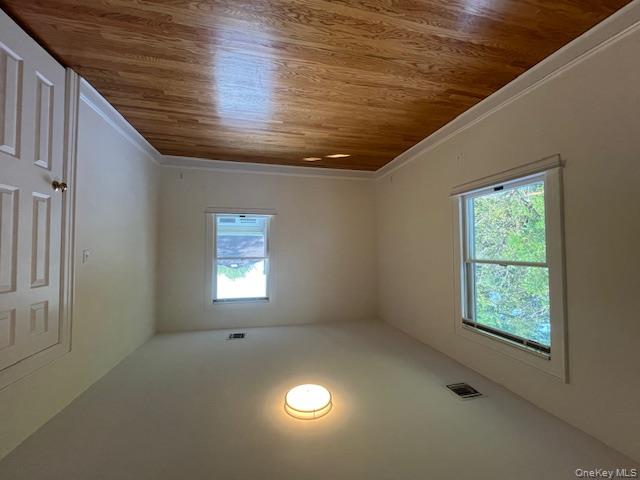 8 Dunes Lane # B, Port Washington, NY 11050