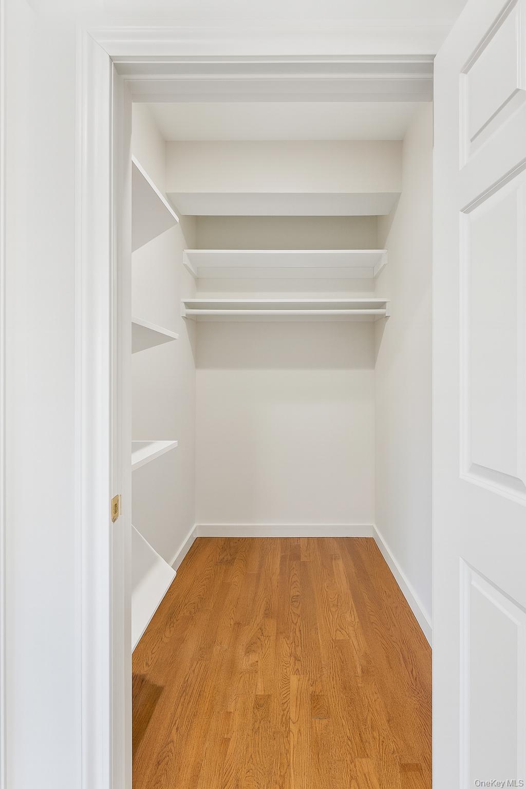 87-10 51st Ave Elmhurst, Avenue # 3S, Elmhurst, NY 11373