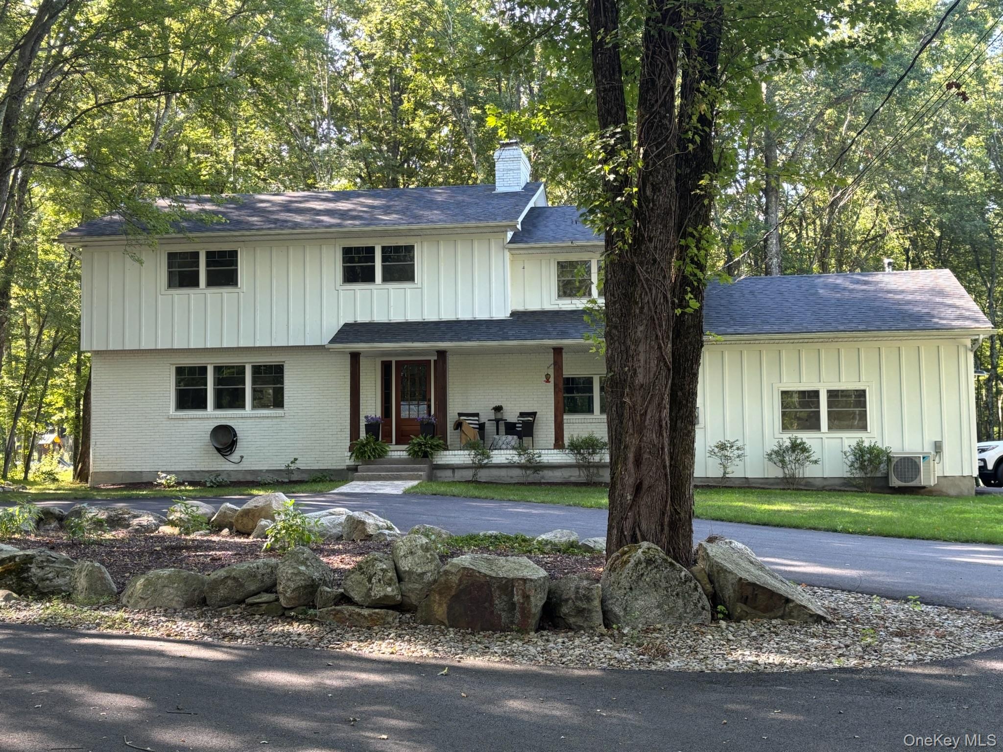 271 Tillson Lake Road, Wallkill, NY 12589