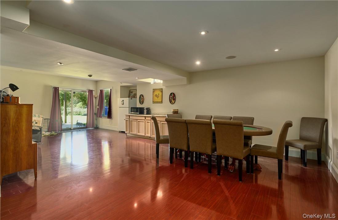 14 Stonewall Court, Warwick, NY 10990