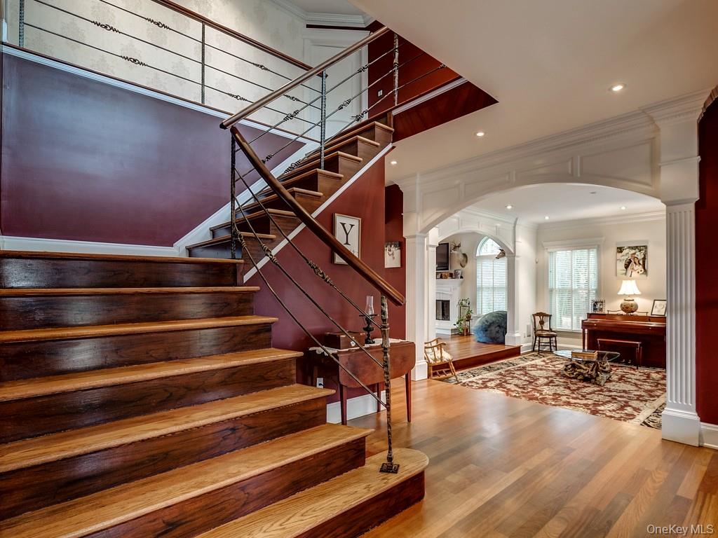 14 Stonewall Court, Warwick, NY 10990