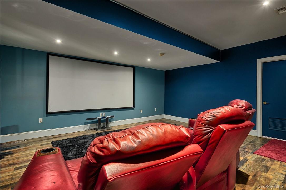 14 Stonewall Court, Warwick, NY 10990