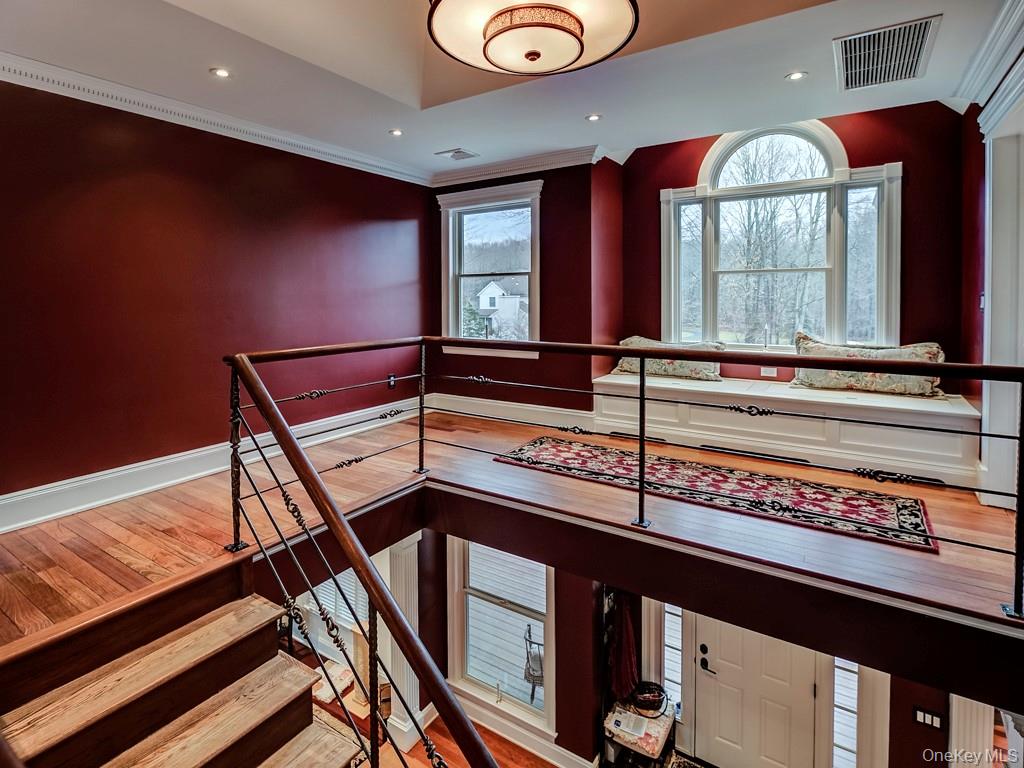 14 Stonewall Court, Warwick, NY 10990