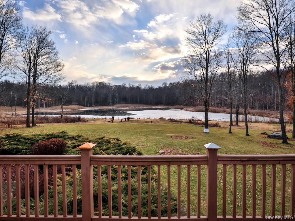 14 Stonewall Court, Warwick, NY 10990