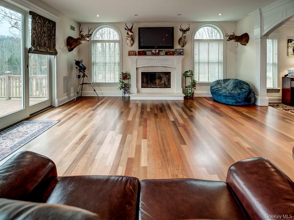 14 Stonewall Court, Warwick, NY 10990