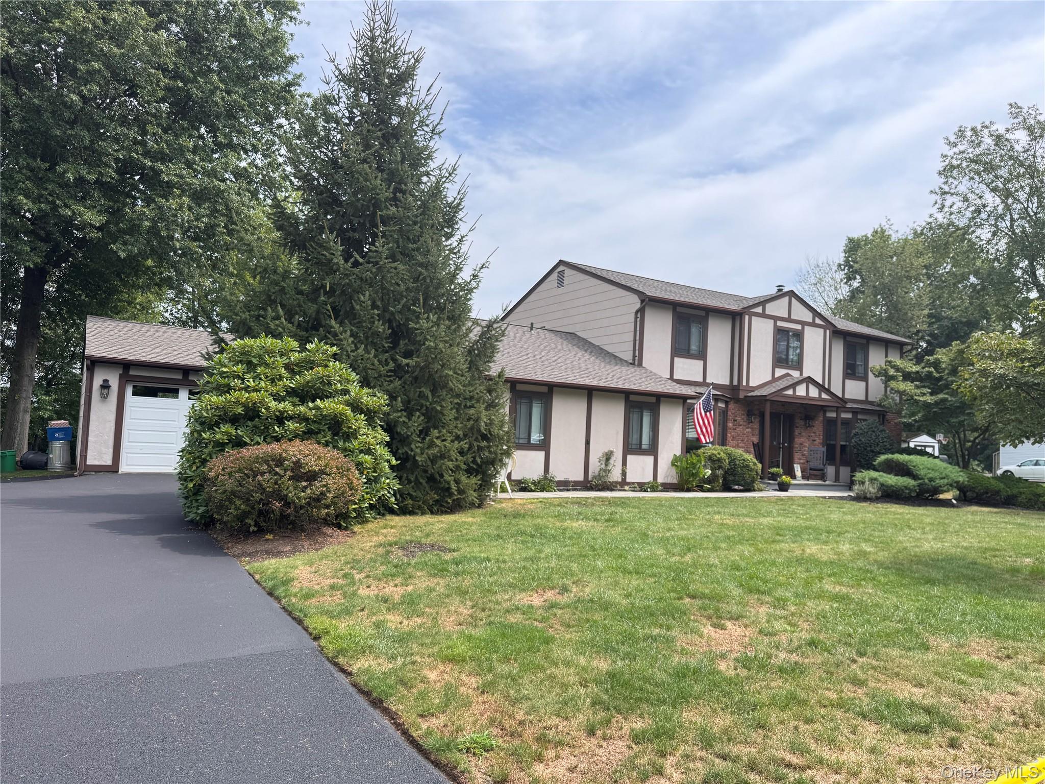28 Saymor Drive, Bardonia, NY 10954