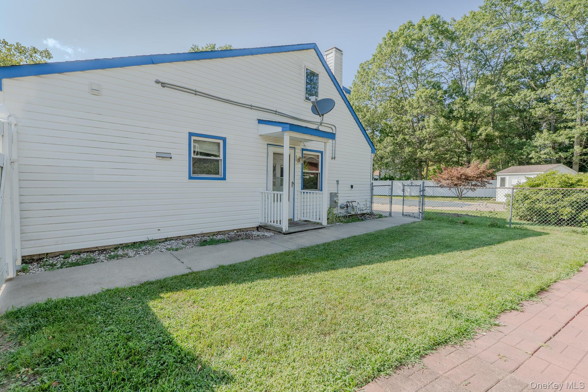 21 Mount Snow Lane, Coram, NY 11727