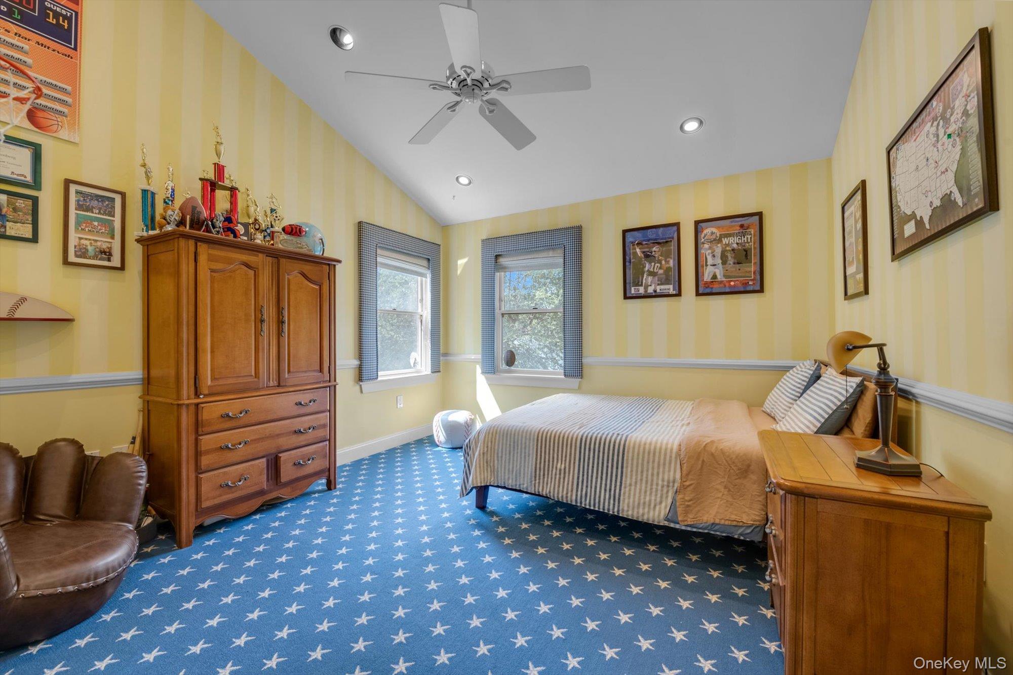 8 Briarfield Drive, Great Neck, NY 11020