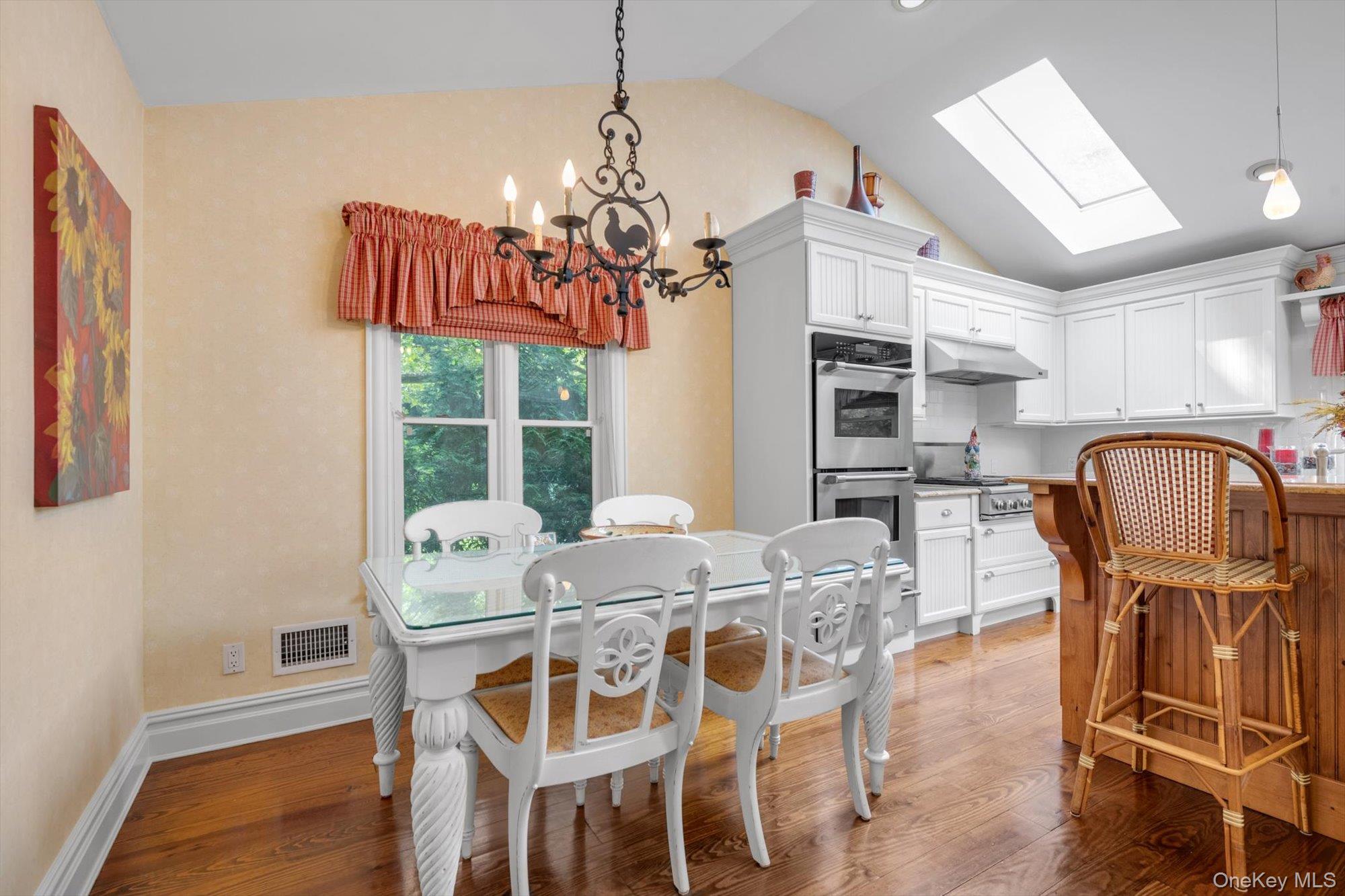 8 Briarfield Drive, Great Neck, NY 11020