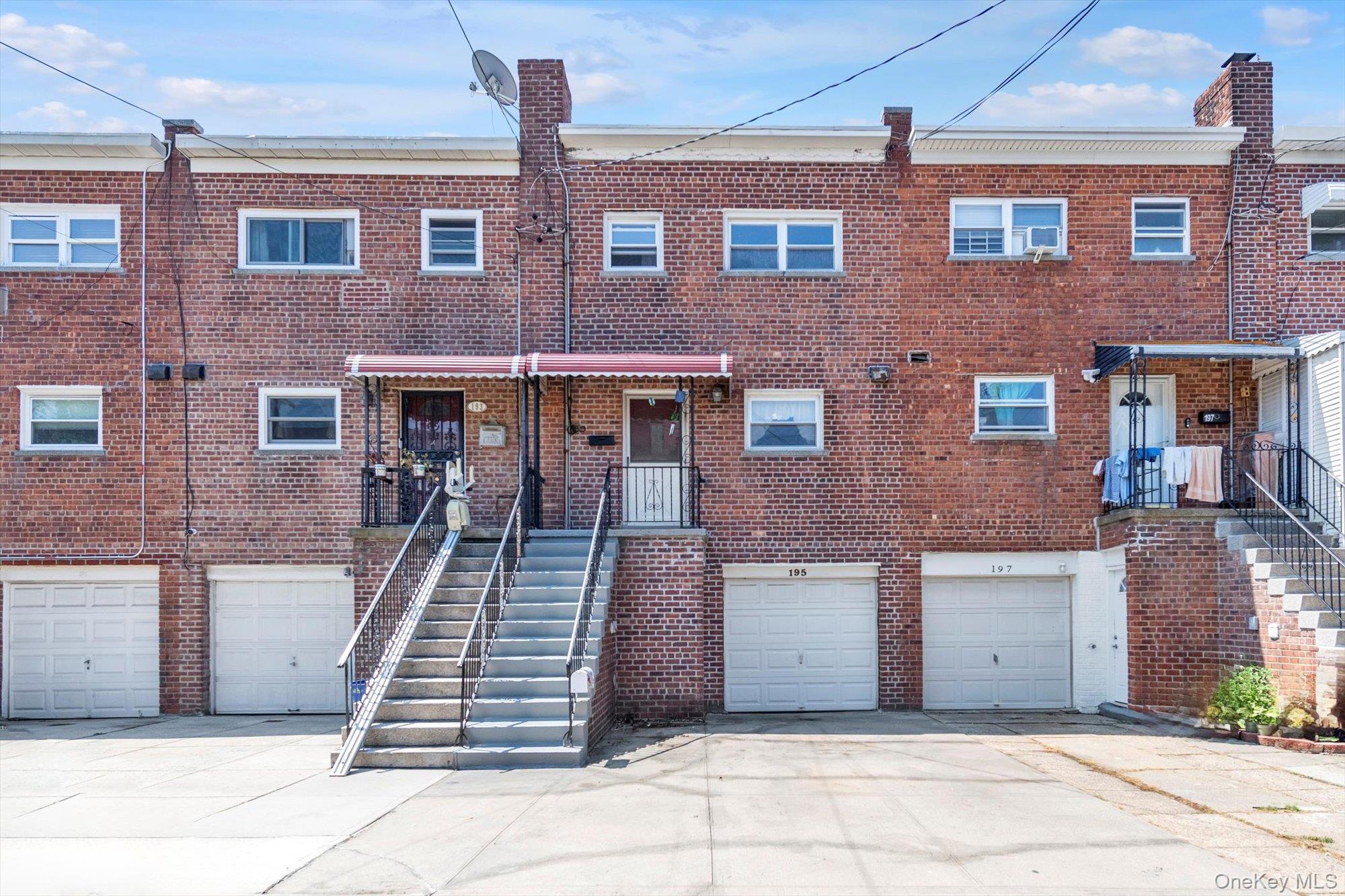195 Kearney Avenue, Bronx, NY 10465