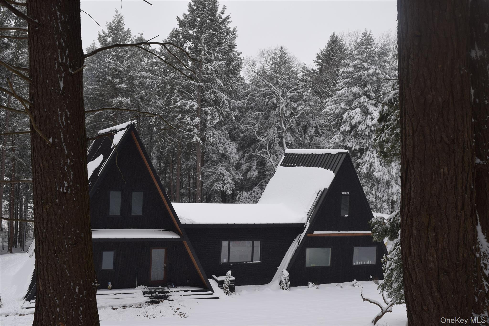 521 Perry Road, Swan Lake, NY 12720