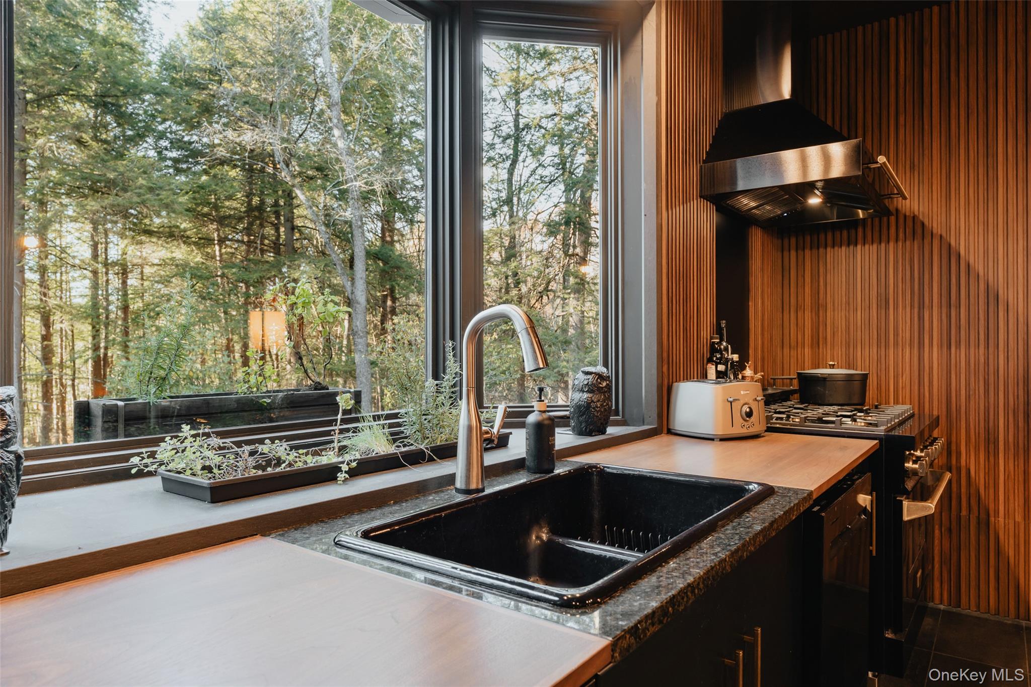 521 Perry Road, Swan Lake, NY 12720