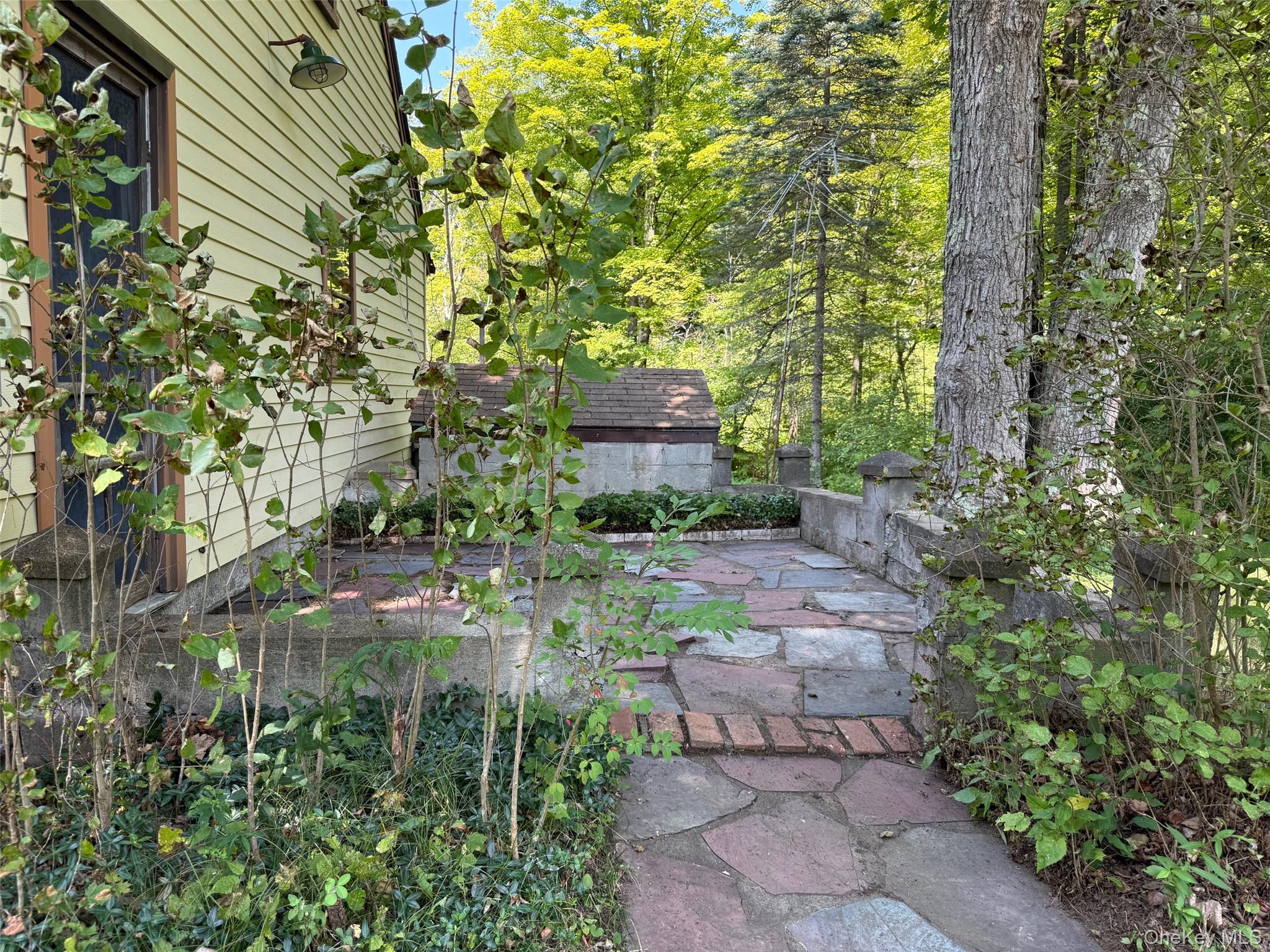 472 Doodletown Road, Elizaville, NY 12523