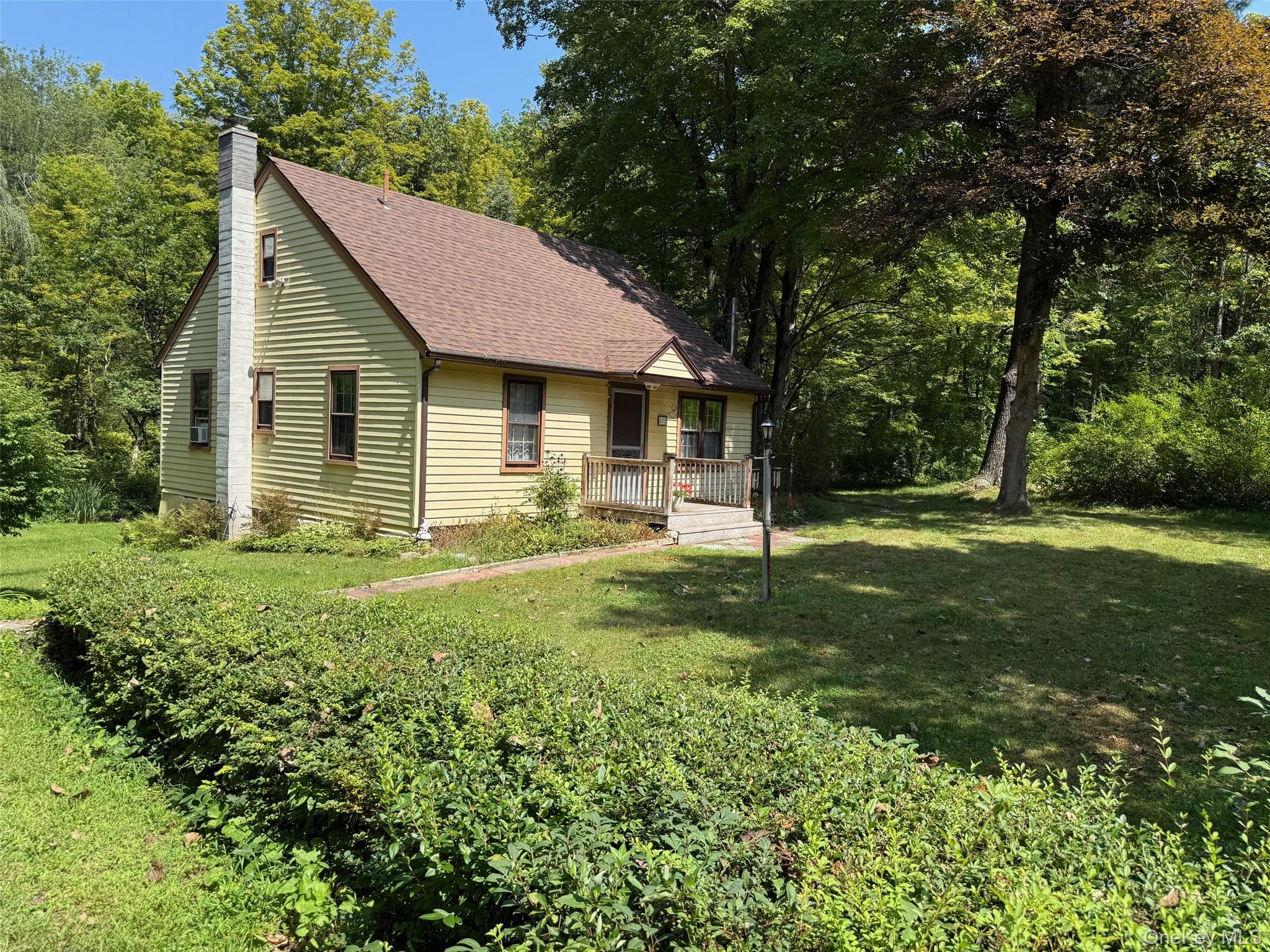 472 Doodletown Road, Elizaville, NY 12523