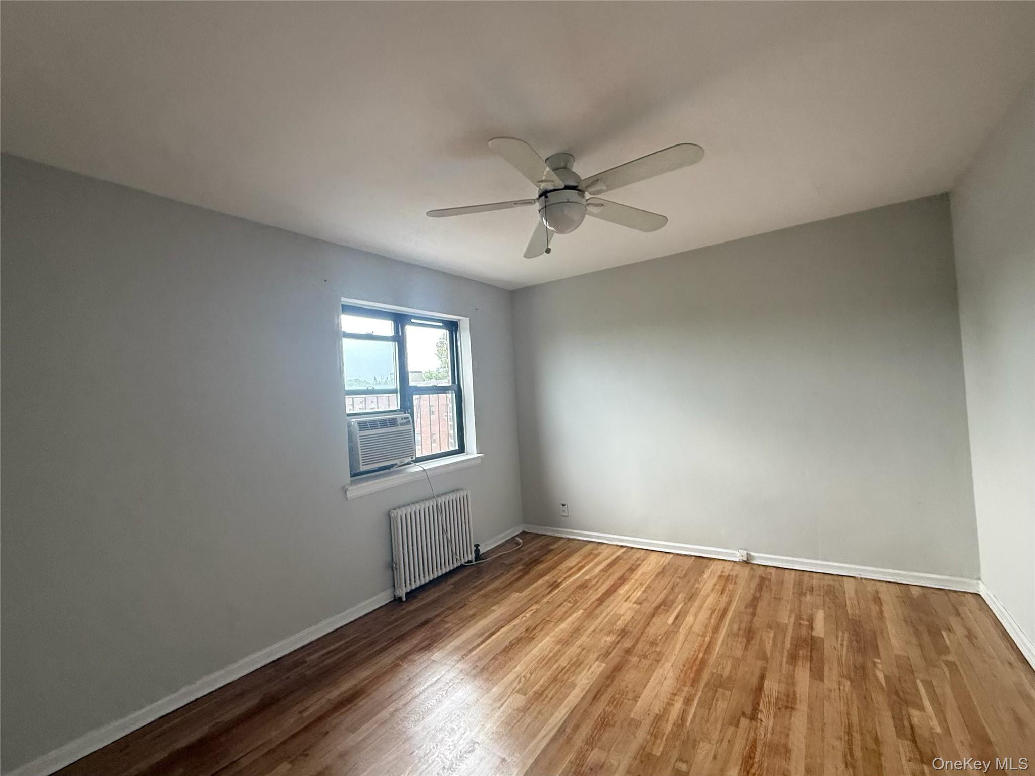 46-41 215th St # 3A, Bayside, NY 11361