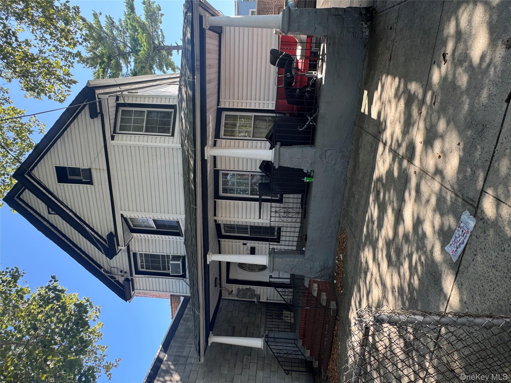 9413 116th Street, Richmond Hill S., NY 11419