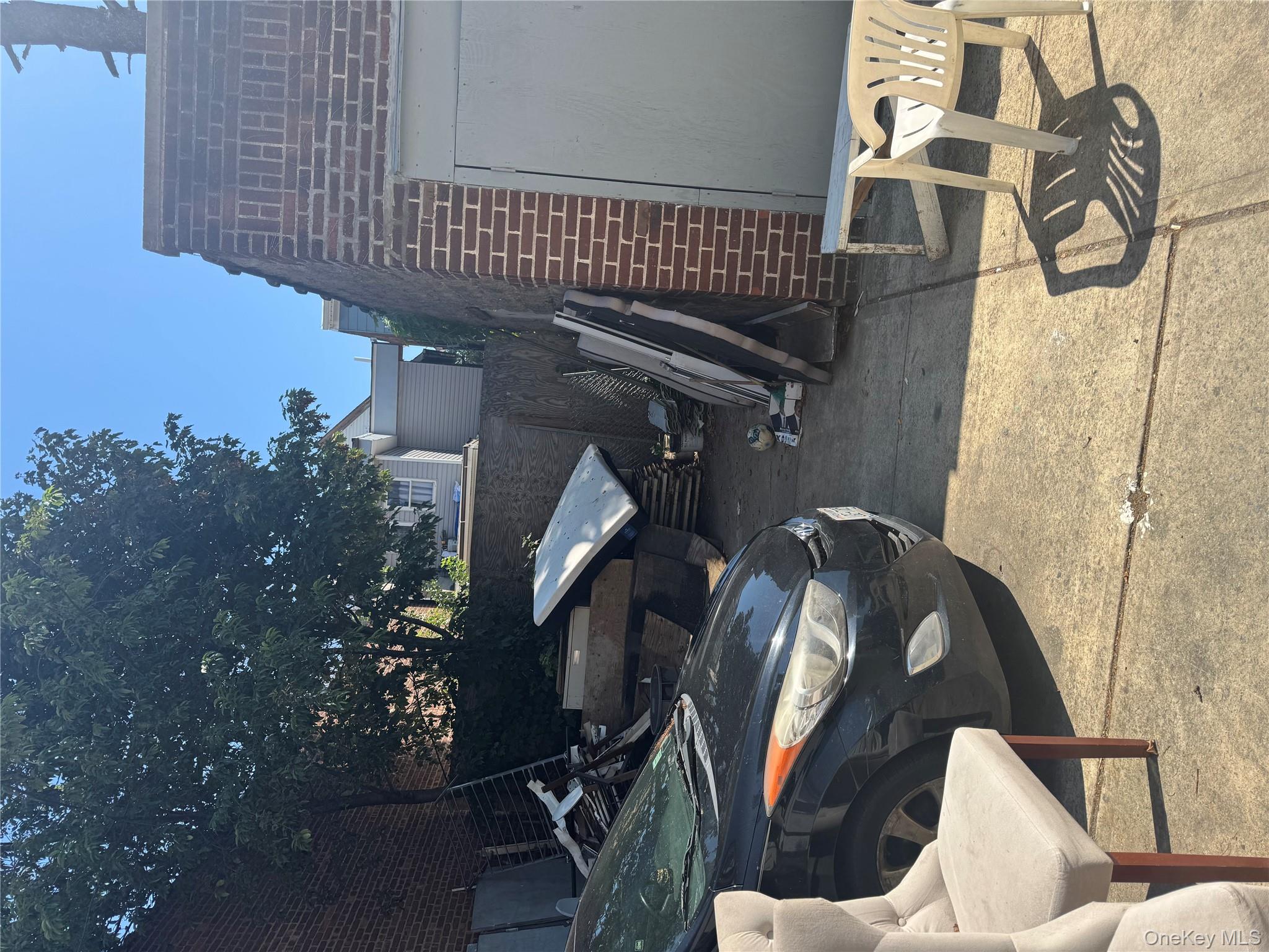 9413 116th Street, Richmond Hill S., NY 11419