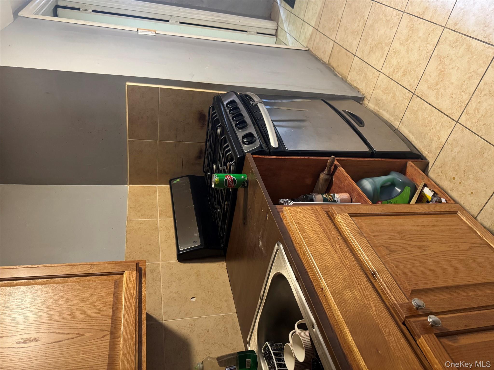 9413 116th Street, Richmond Hill S., NY 11419