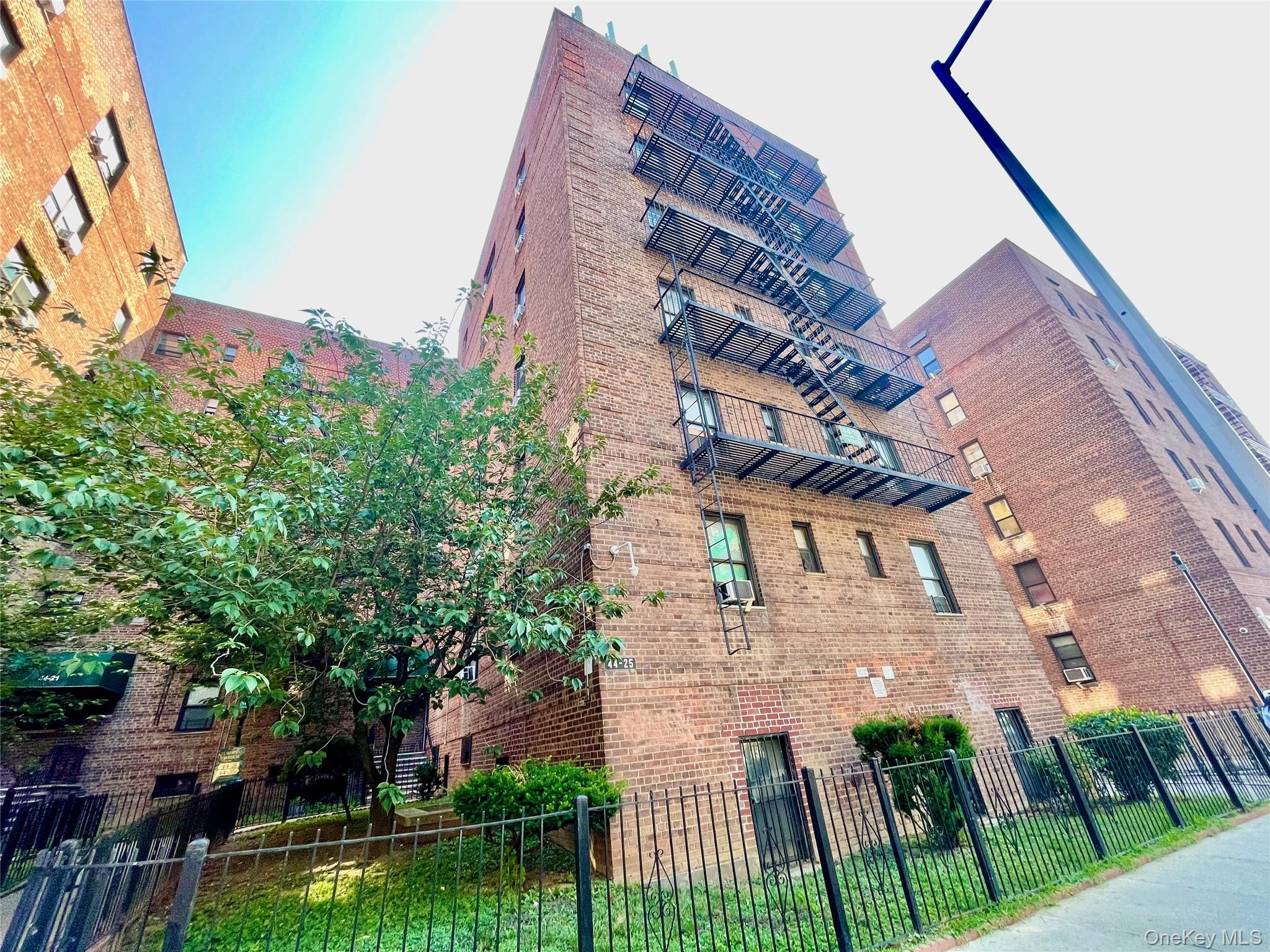 4425 Macnish Street # 5B, Elmhurst, NY 11373
