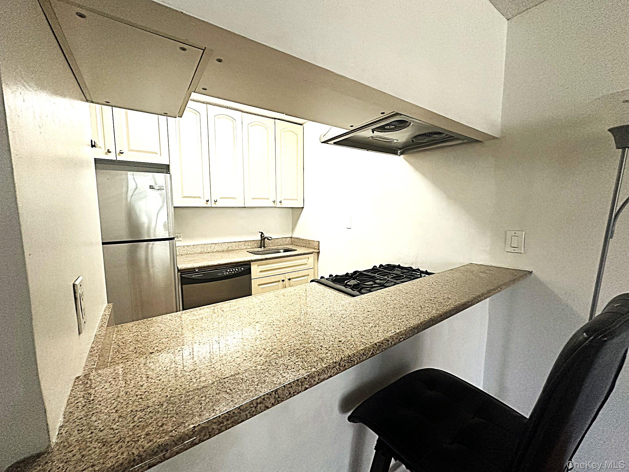 138-35 Elder Avenue # 3B, Flushing, NY 11355