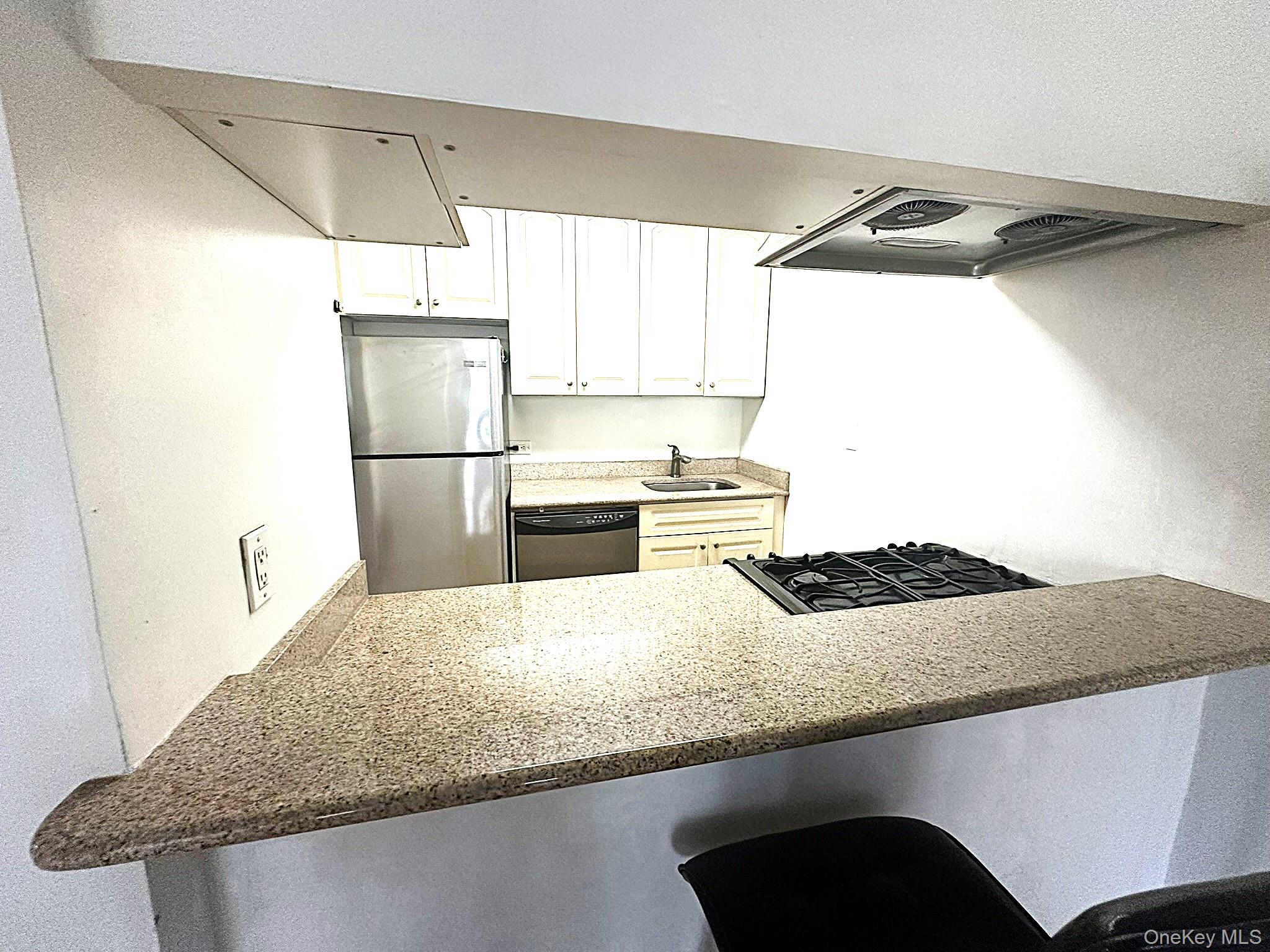 138-35 Elder Avenue # 3B, Flushing, NY 11355