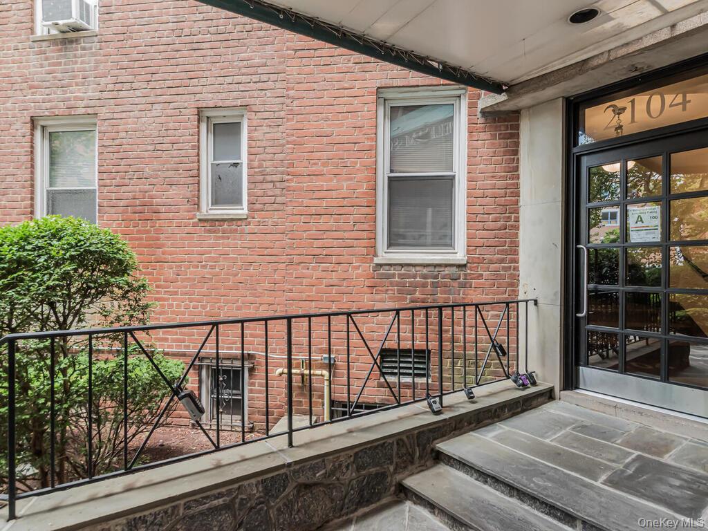 2104 Holland Avenue # 4H, Bronx, NY 10462