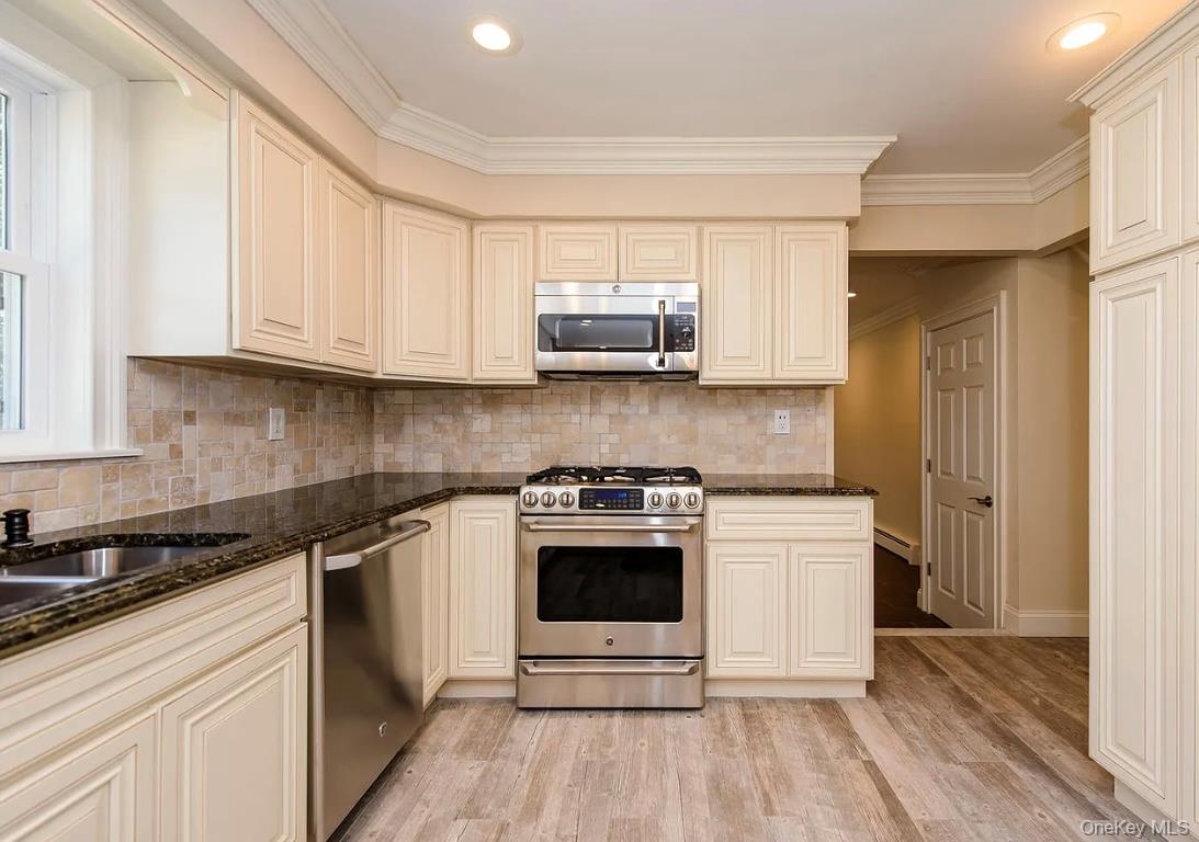 29 Thornwood Drive, Dix Hills, NY 11746