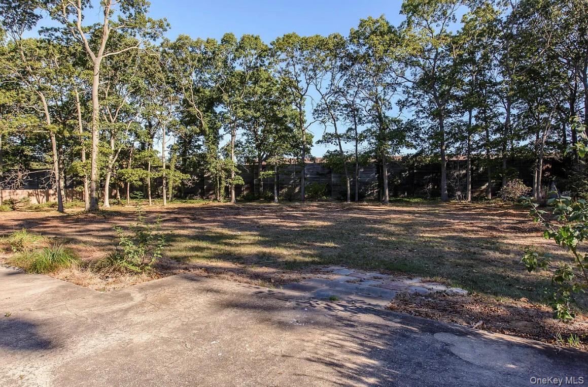 29 Thornwood Drive, Dix Hills, NY 11746