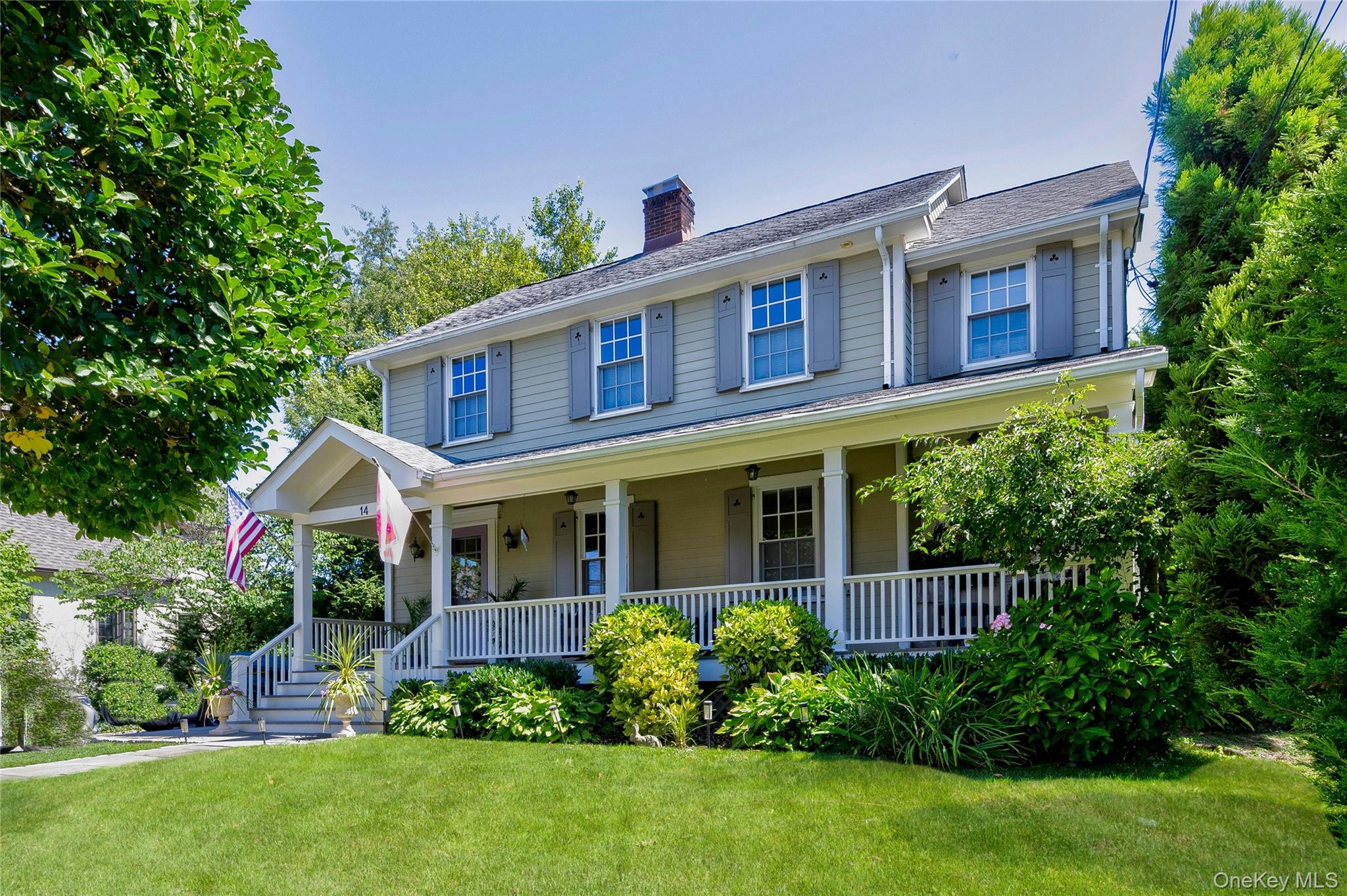 14 Buckingham Place, Manhasset, NY 11030