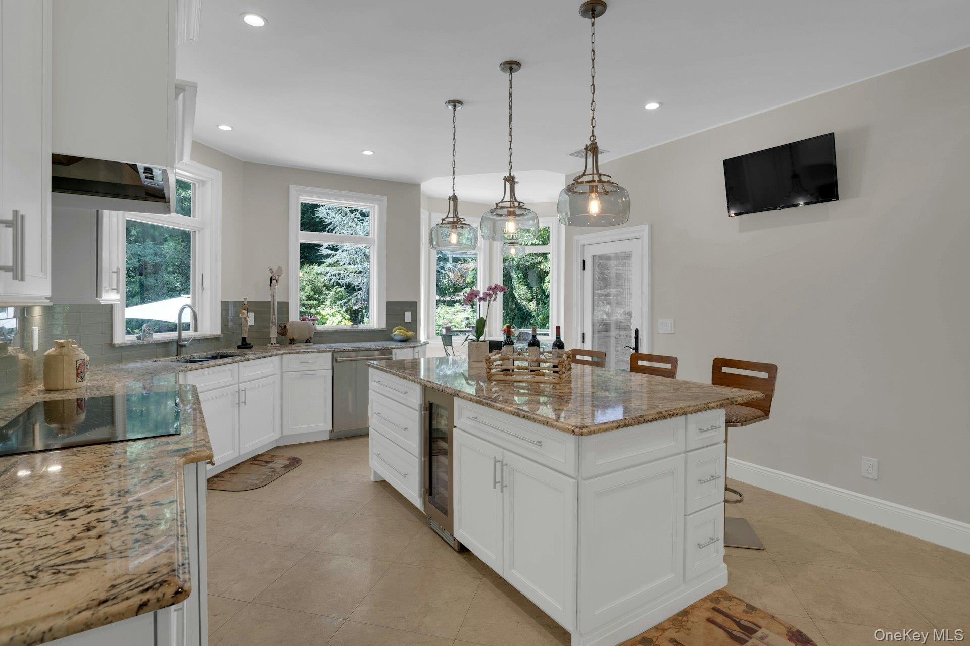 12 Redwood Drive, Dix Hills, NY 11746