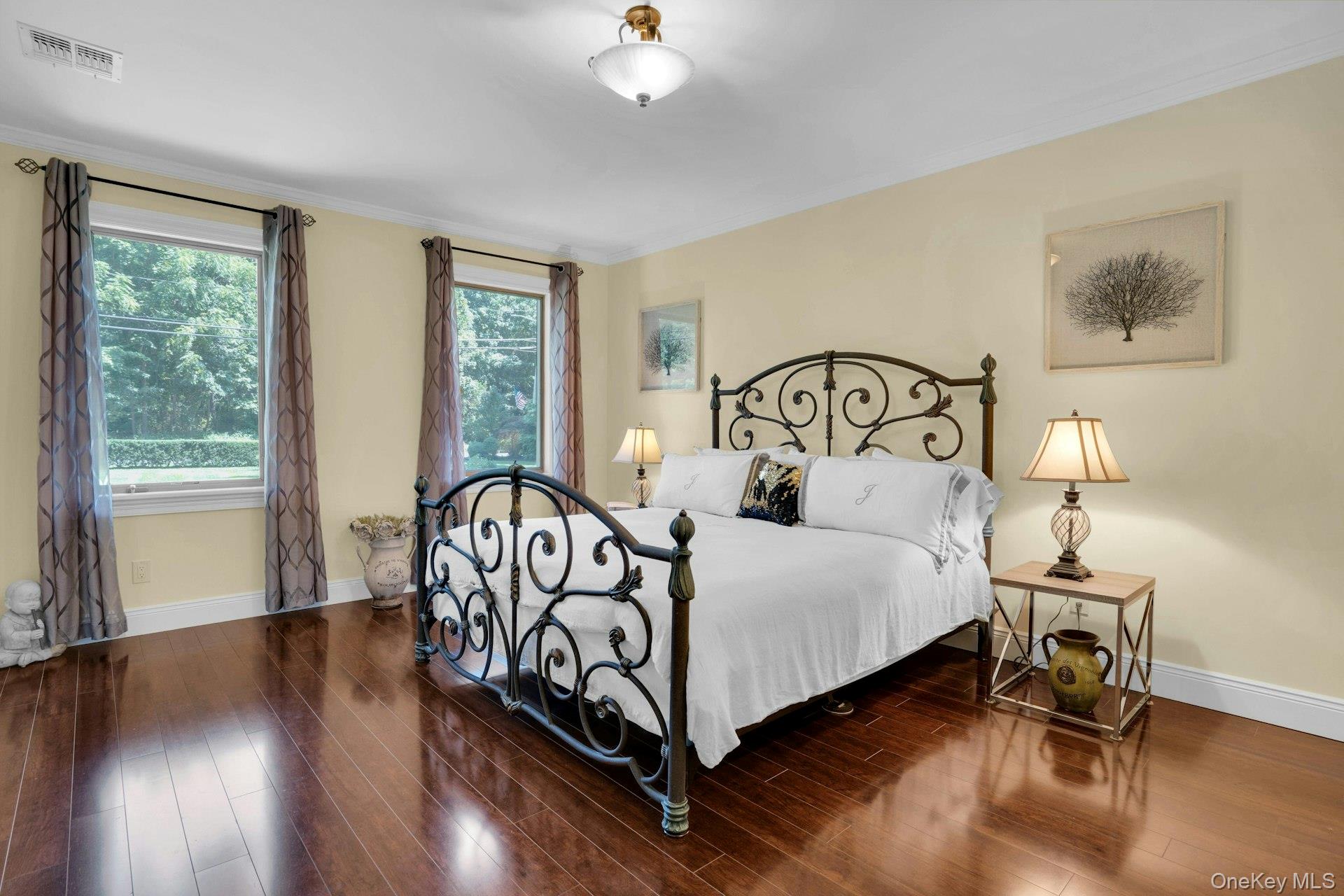 12 Redwood Drive, Dix Hills, NY 11746