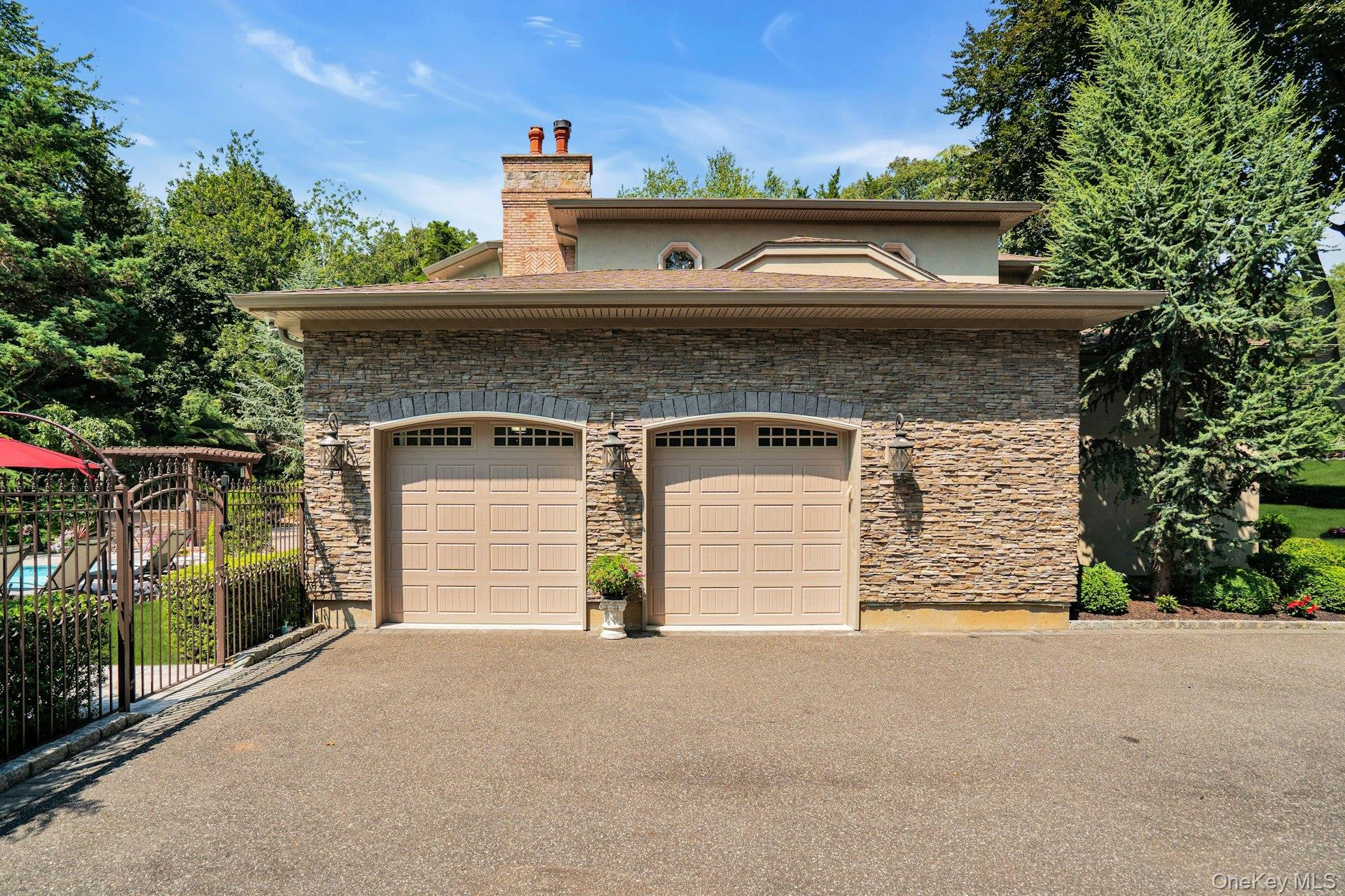 12 Redwood Drive, Dix Hills, NY 11746