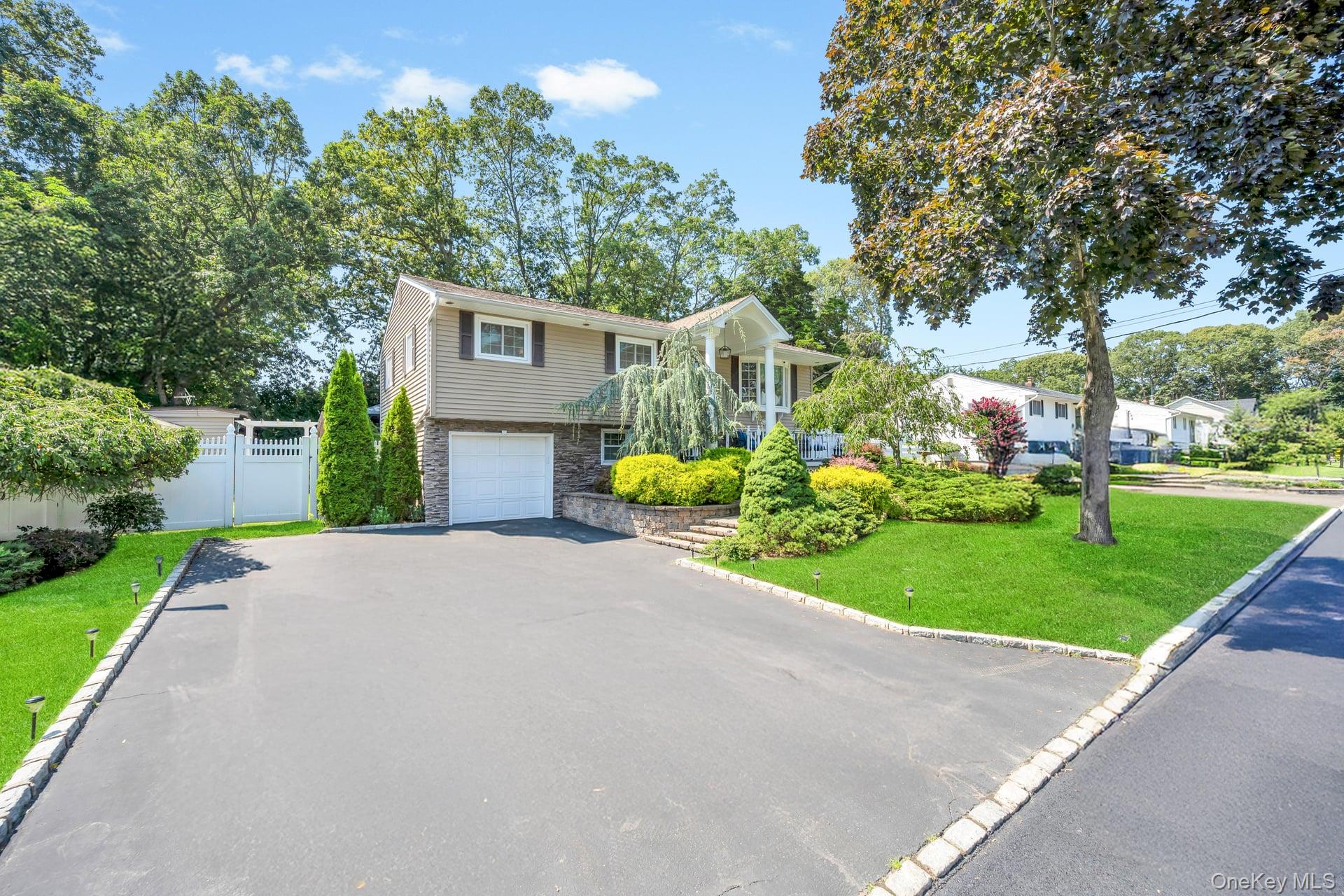 152 Saint James Avenue S, Saint James, NY 11780