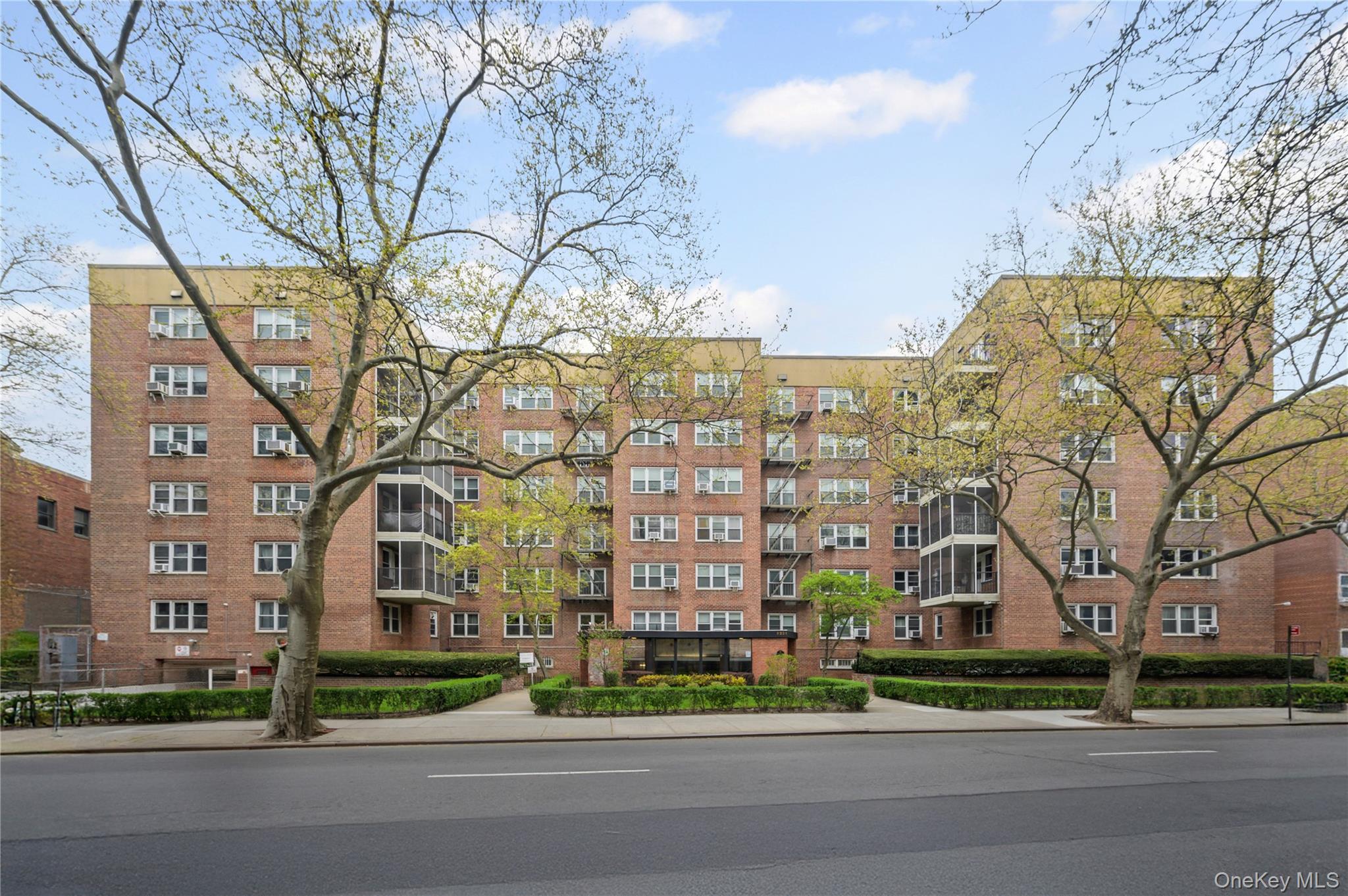 9231 57th Avenue # 1E, Elmhurst, NY 11373