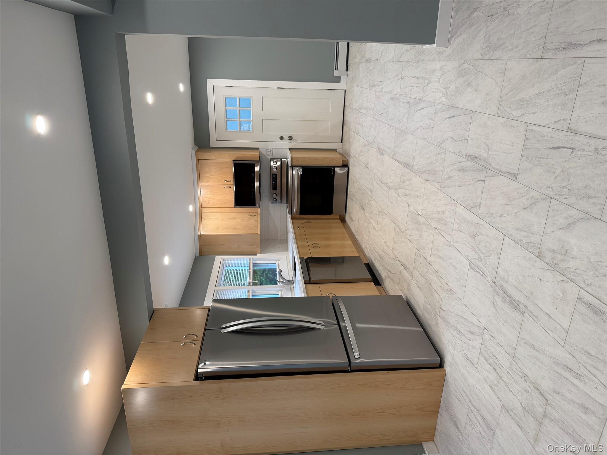 253 Woodbury Road, Woodbury, NY 11797