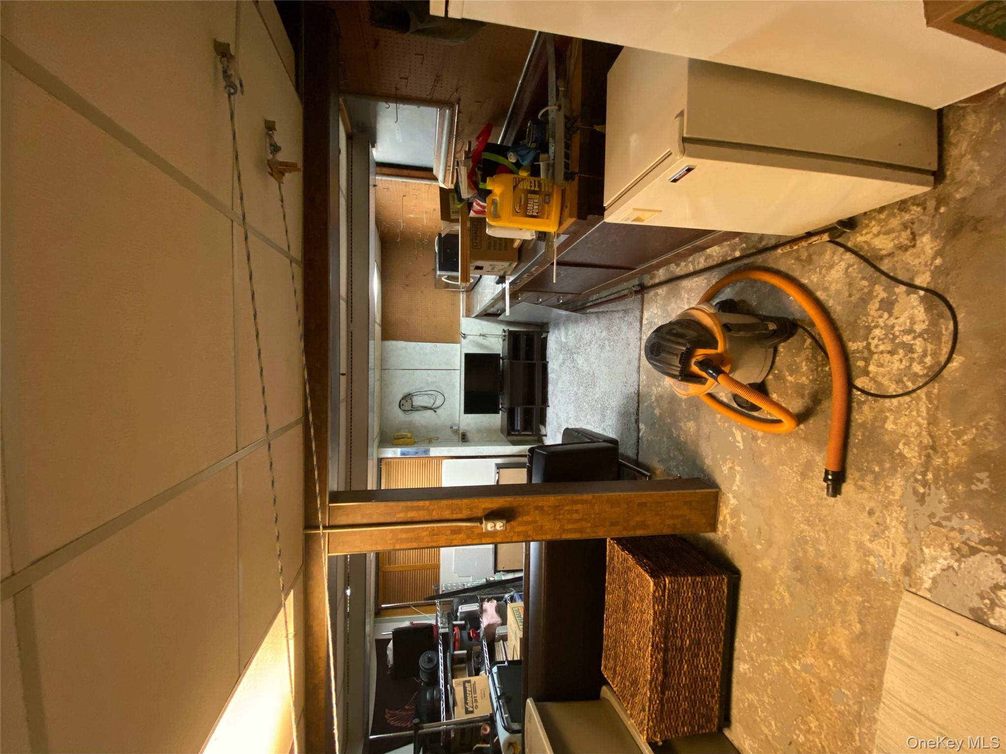 939 College Place, College Point, NY 11356