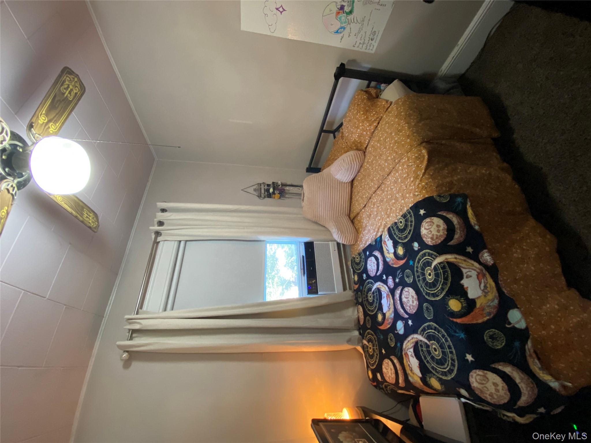 939 College Place, College Point, NY 11356