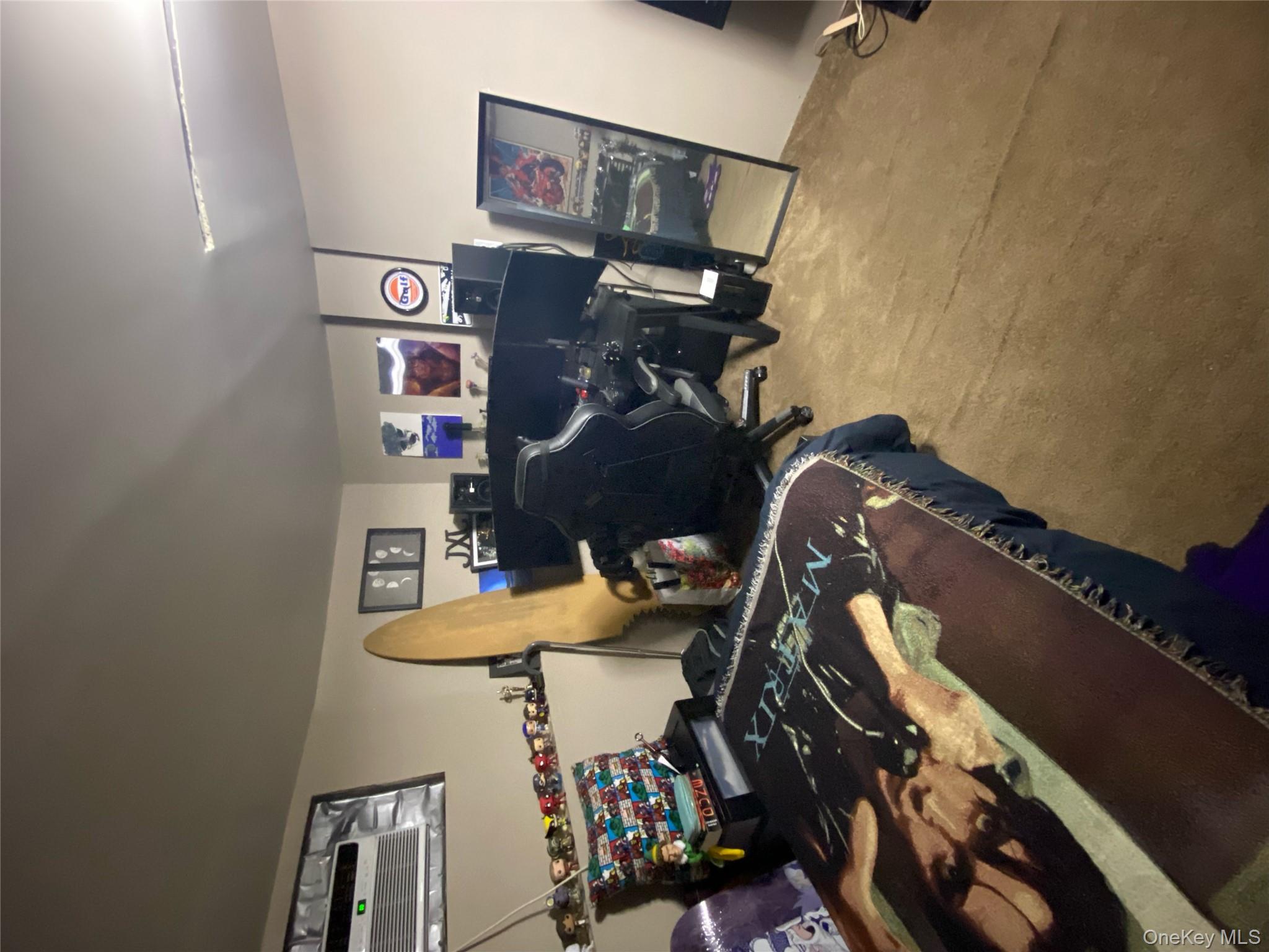 939 College Place, College Point, NY 11356