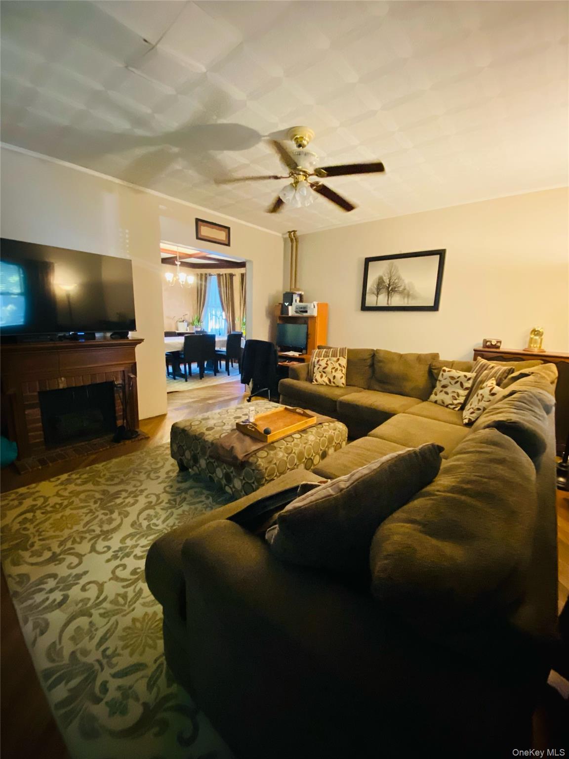 939 College Place, College Point, NY 11356